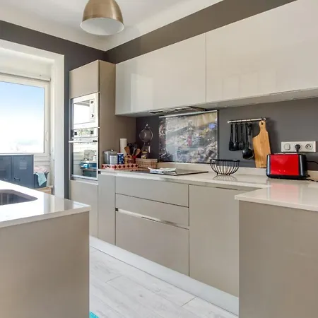 Ayres - Welkeys Apartman Nizza